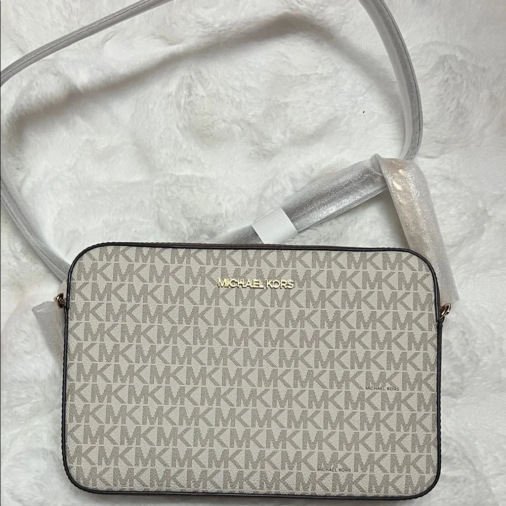 NWT Michael Kors Crossbody Bag